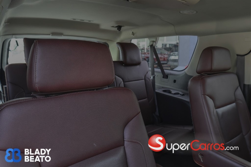 2019 Chevrolet Suburban Premier — foto 8 / 12