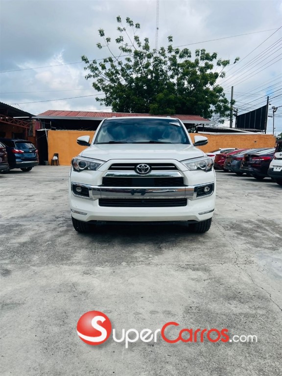 2023 Toyota 4 Runner Limited — foto 3 / 8
