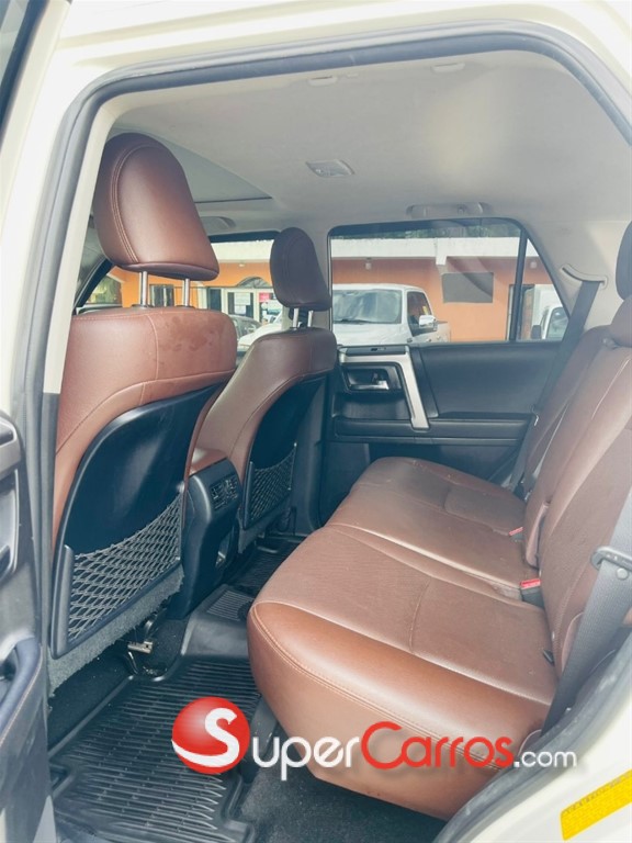 2023 Toyota 4 Runner Limited — foto 6 / 8