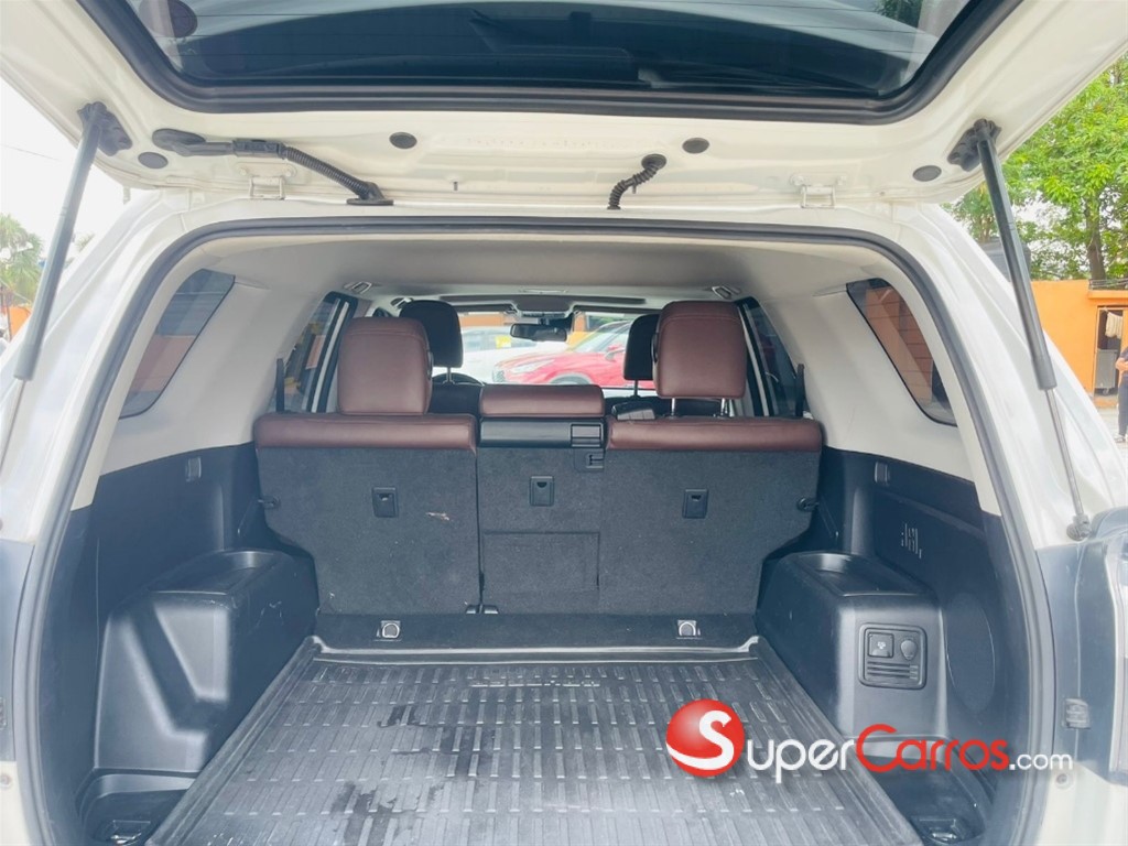 2023 Toyota 4 Runner Limited — foto 7 / 8