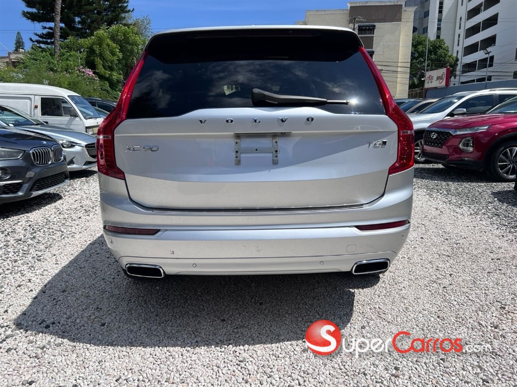 2018 Volvo XC90 Momentum T6 — foto 6 / 11