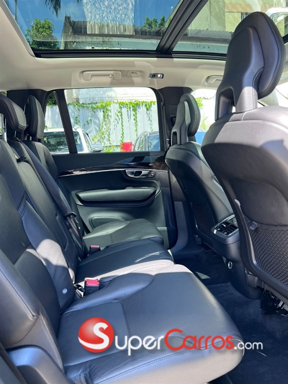 2018 Volvo XC90 Momentum T6 — foto 7 / 11