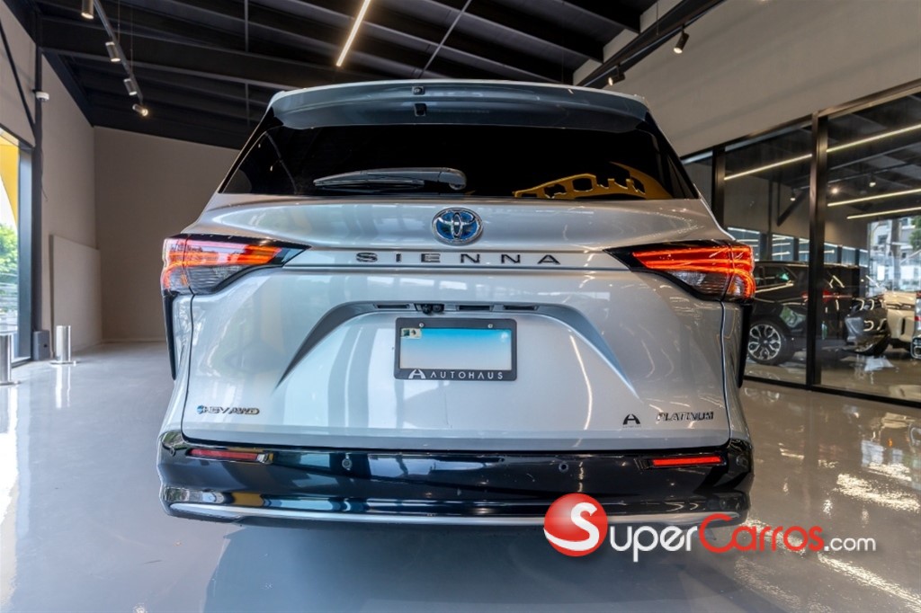 2025 Toyota Sienna PLATINUM — foto 2 / 10