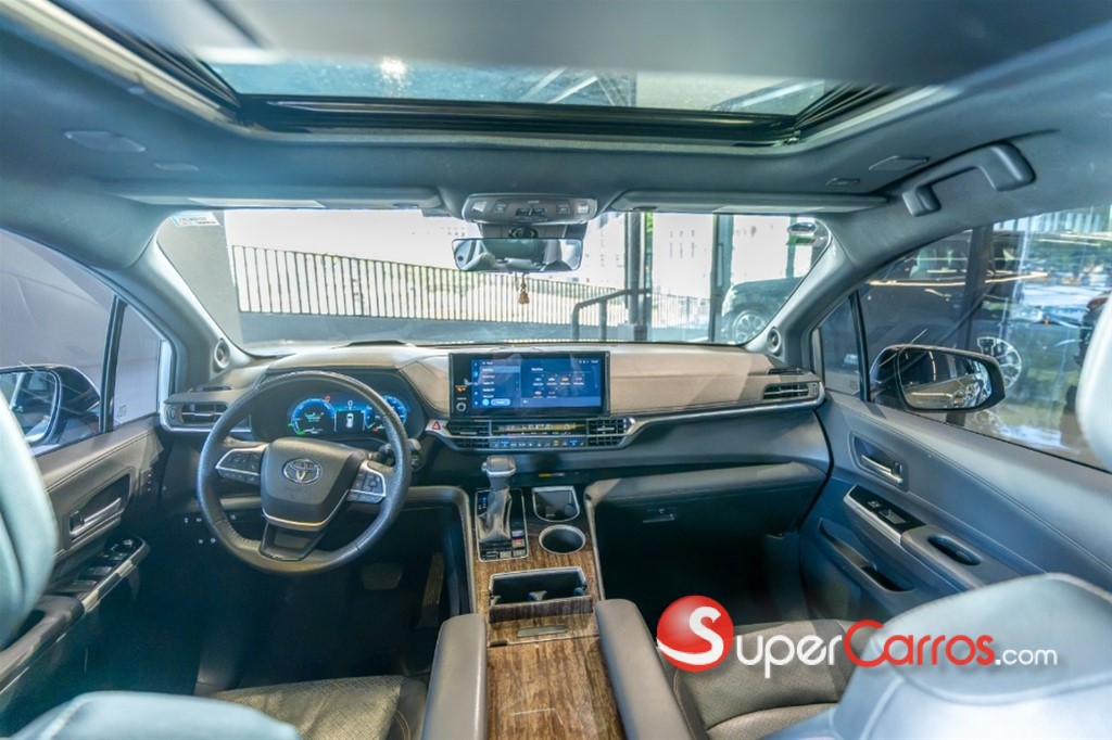 2025 Toyota Sienna PLATINUM — foto 6 / 10