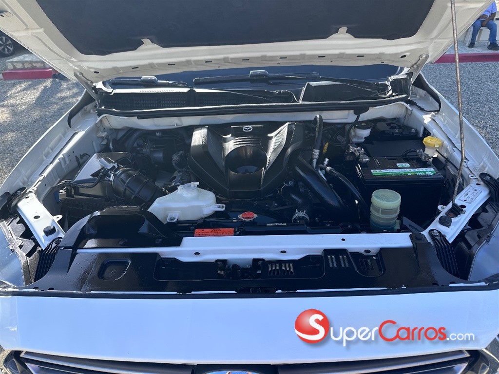 2023 Mazda BT-50 Full — foto 7 / 10