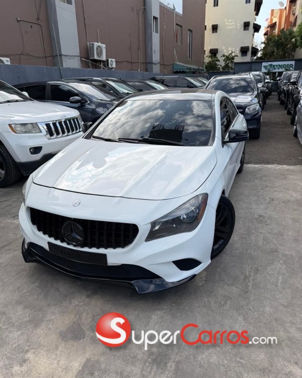 2015 Mercedes-Benz Clase CLA 250