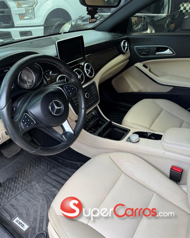 2015 Mercedes-Benz Clase CLA 250 — foto 6 / 8