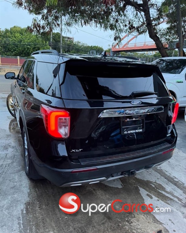 2020 Ford Explorer XLT ECOBOOST — foto 5 / 9