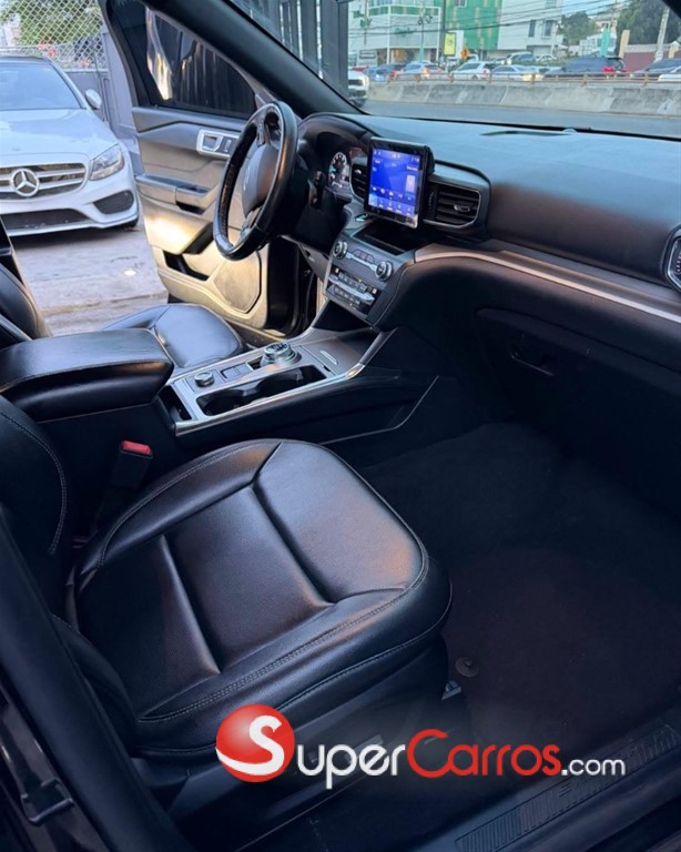 2020 Ford Explorer XLT ECOBOOST — foto 6 / 9