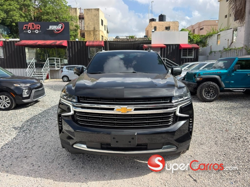 2021 Chevrolet Tahoe LT — foto 2 / 10