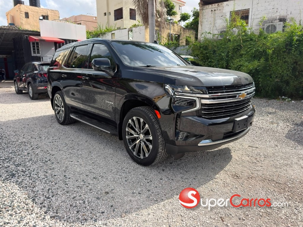 2021 Chevrolet Tahoe LT — foto 3 / 10