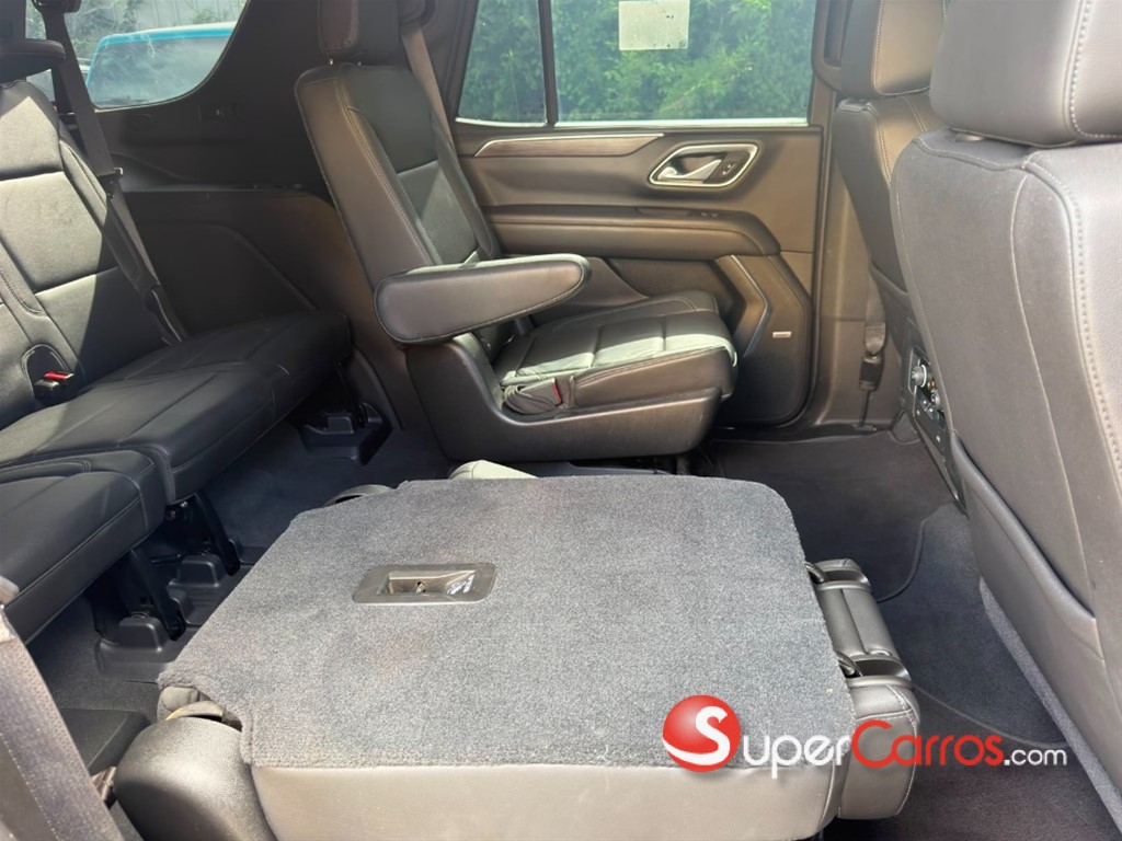 2021 Chevrolet Tahoe LT — foto 9 / 10