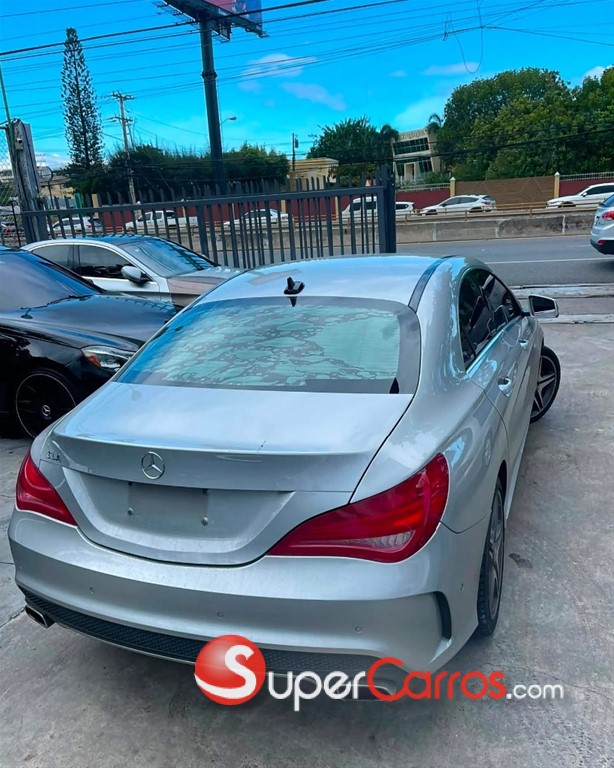 2016 Mercedes-Benz Clase CLA 200 — foto 3 / 7
