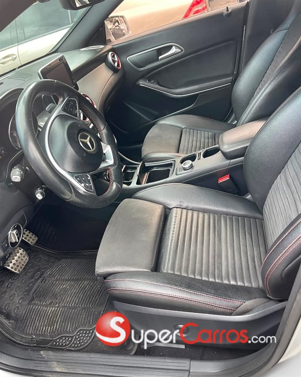 2016 Mercedes-Benz Clase CLA 200 — foto 5 / 7