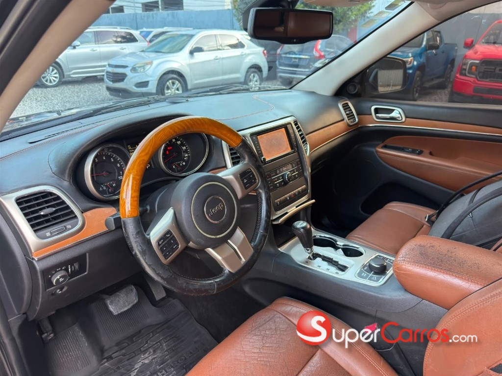 2013 Jeep Grand Cherokee Overland — foto 8 / 10
