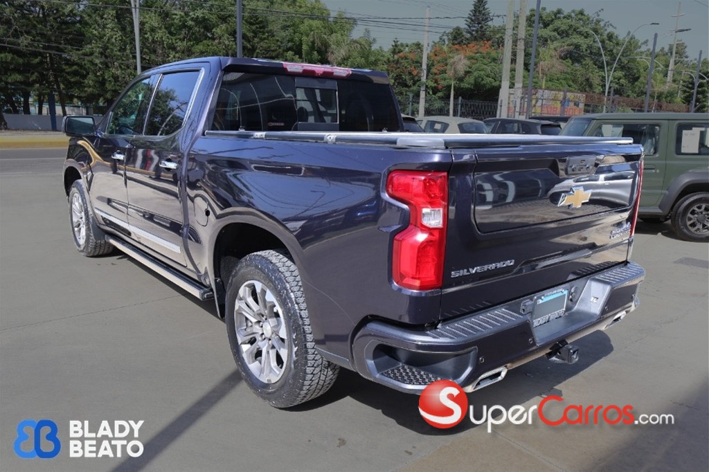 2023 Chevrolet Silverado High Country Duramax — foto 4 / 12