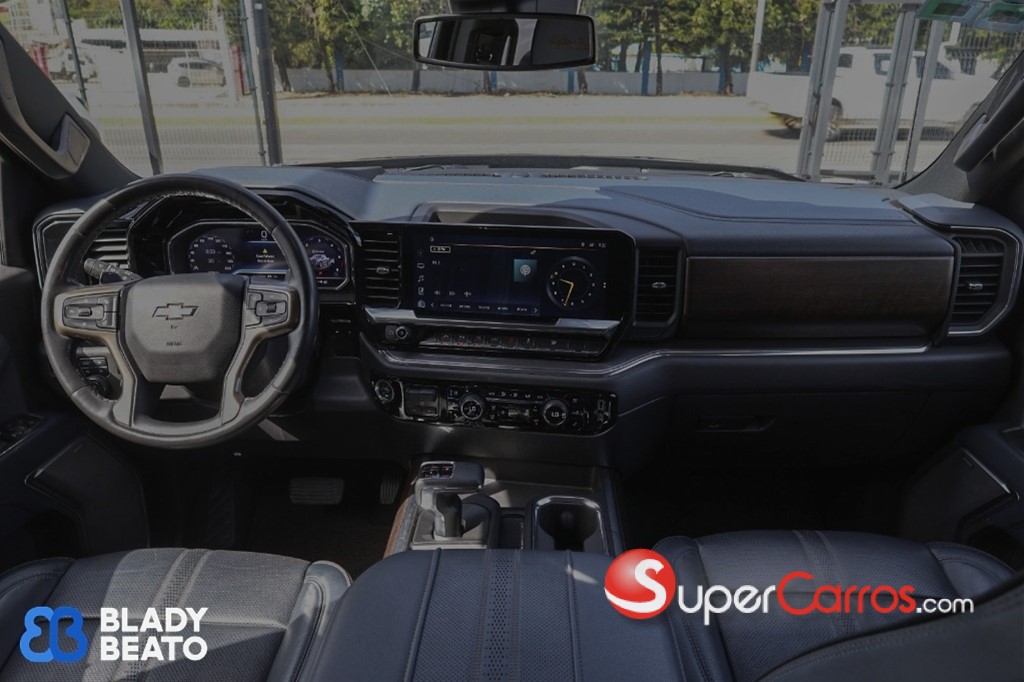 2023 Chevrolet Silverado High Country Duramax — foto 10 / 12