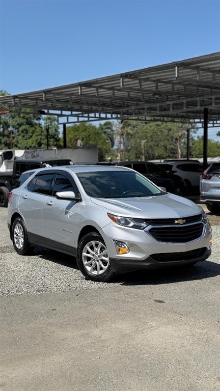 2020 Chevrolet Equinox LT — foto 2 / 10