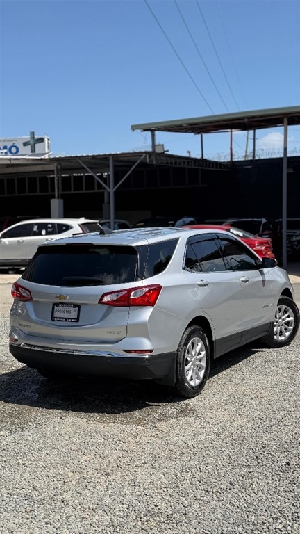 2020 Chevrolet Equinox LT — foto 3 / 10
