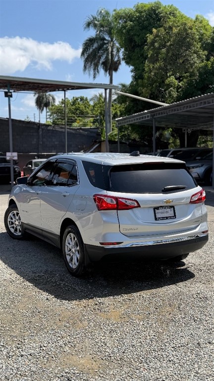 2020 Chevrolet Equinox LT — foto 4 / 10