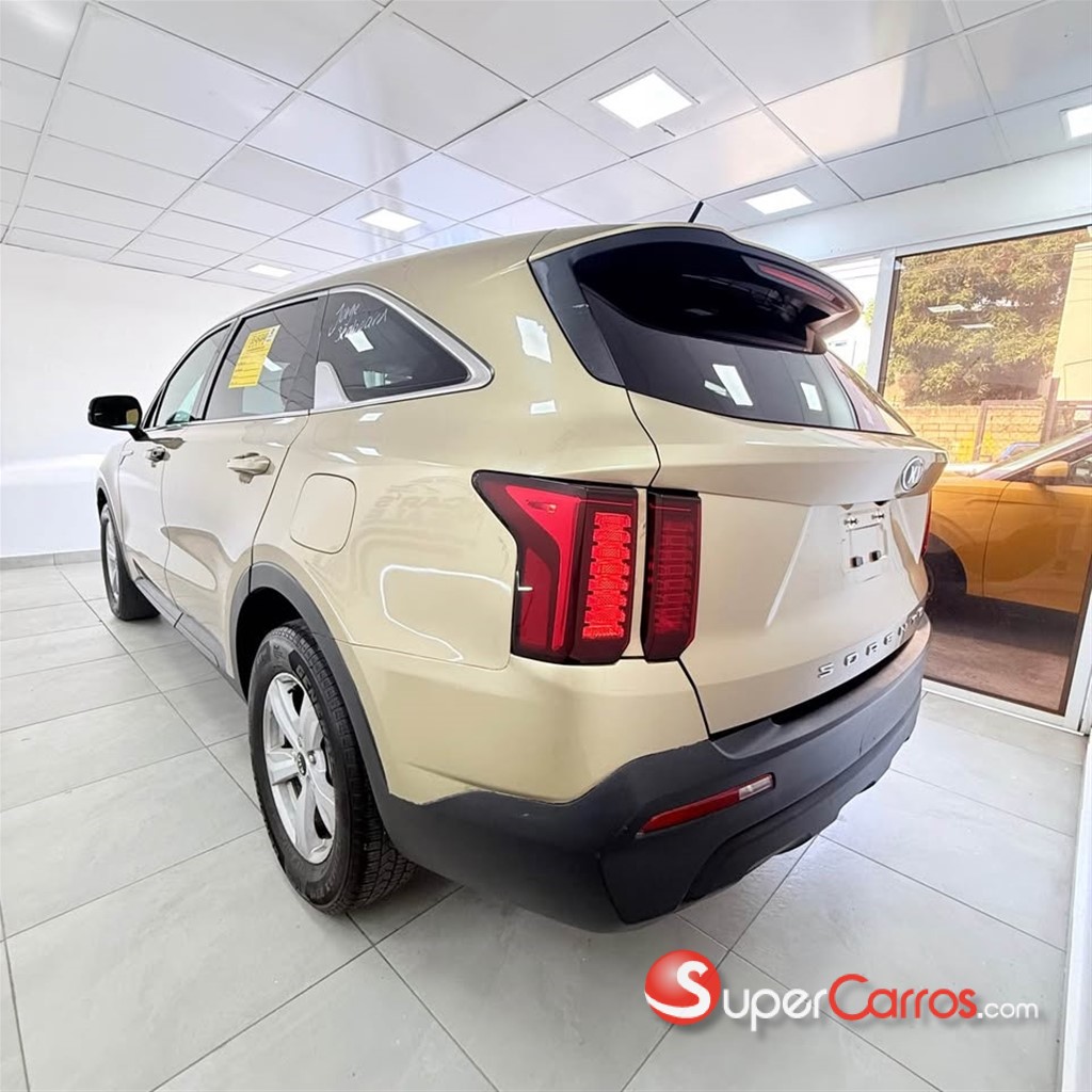 2021 Kia Sorento LX — foto 7 / 10