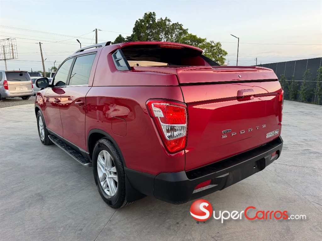 2020 SsangYong Rexton Sport — foto 6 / 12