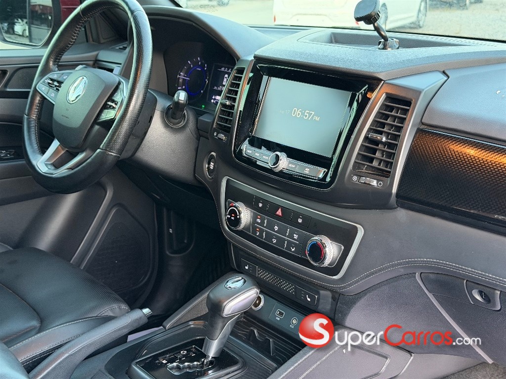 2020 SsangYong Rexton Sport — foto 10 / 12