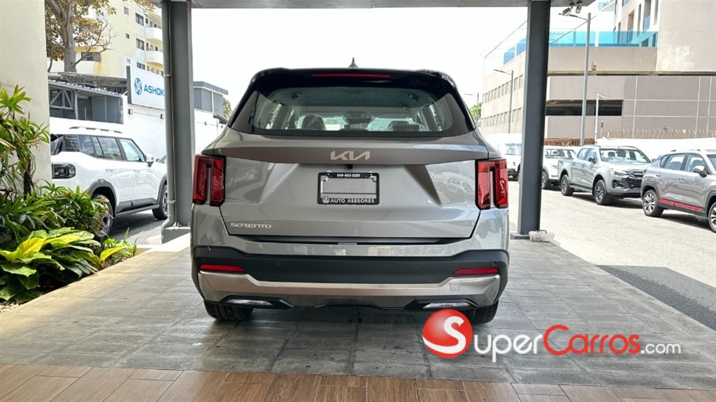 2027 Kia Sorento Luxury — foto 5 / 10