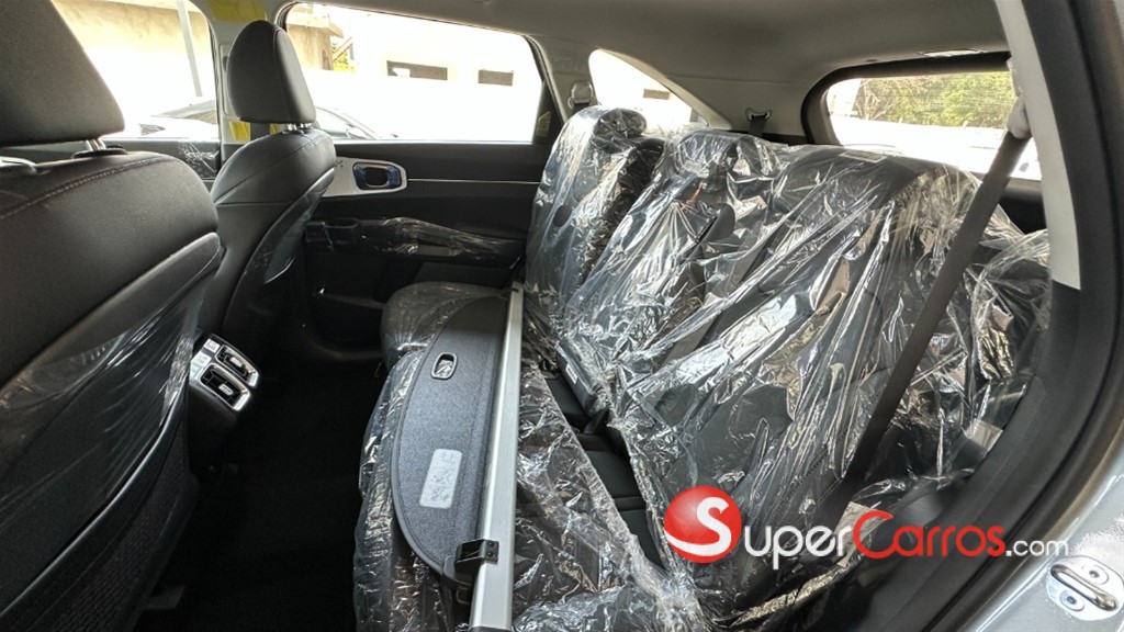 2027 Kia Sorento Luxury — foto 10 / 10