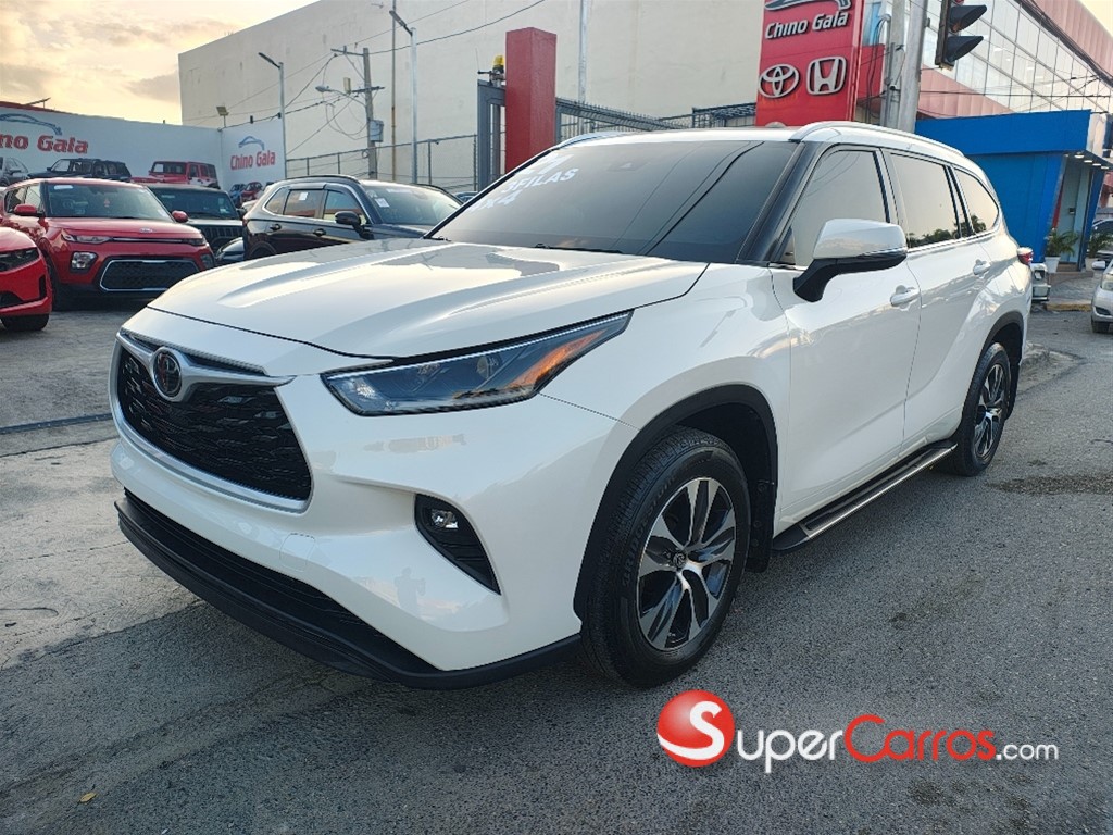 2021 Toyota Highlander XLE