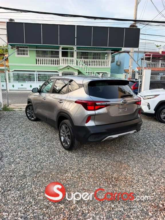 2021 Kia Seltos LX — foto 5 / 8