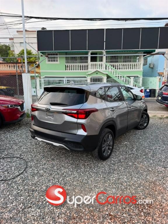 2021 Kia Seltos LX — foto 8 / 8
