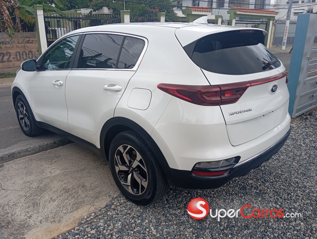 2022 Kia Sportage LX — foto 6 / 11