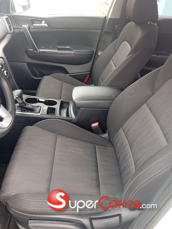 2022 Kia Sportage LX — foto 9 / 11