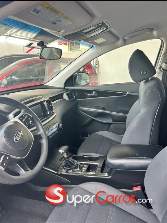 2020 Kia Sorento LX — foto 5 / 10