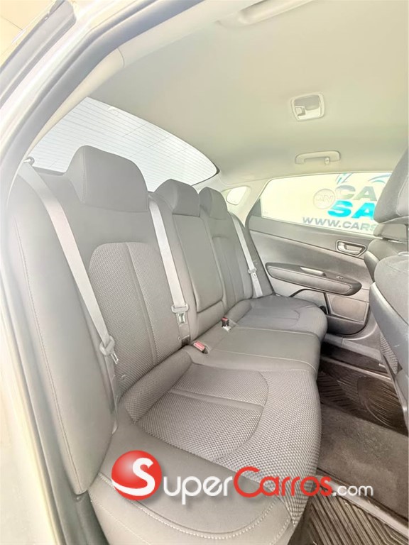 2019 Kia Optima — foto 4 / 10