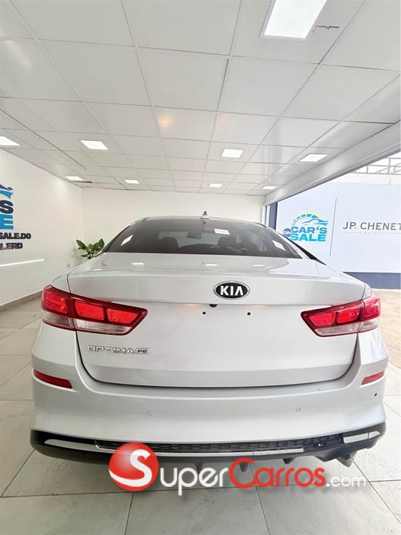 2019 Kia Optima — foto 6 / 10