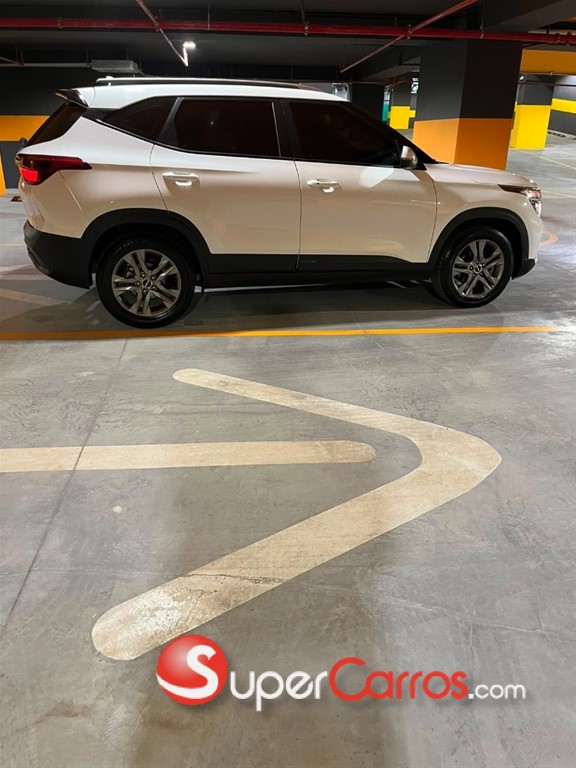 2023 Kia Seltos LX — foto 2 / 12