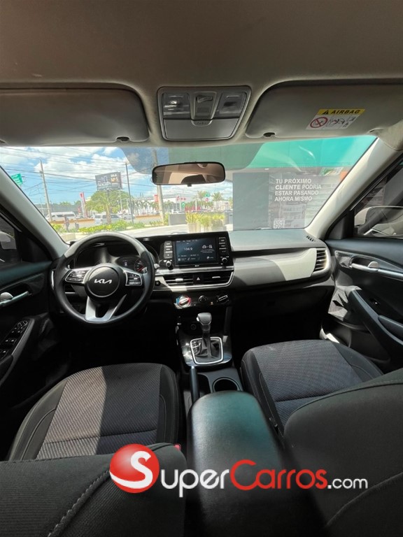 2023 Kia Seltos LX — foto 9 / 12