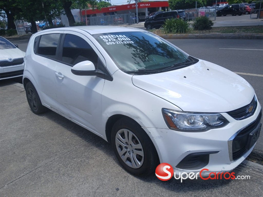 2019 Chevrolet Sonic — foto 3 / 8