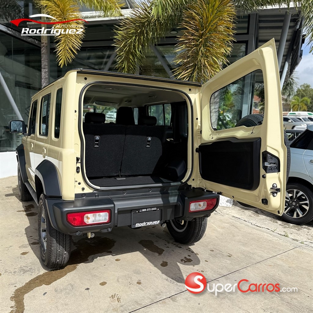 2027 Suzuki Jimny GLX — foto 7 / 8