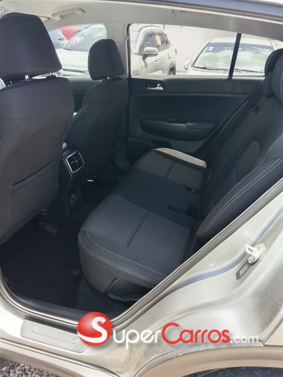 2020 Kia Sportage — foto 6 / 7