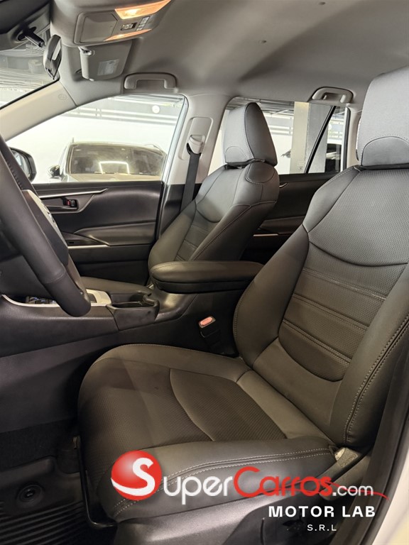 2021 Toyota RAV4 LE — foto 5 / 9