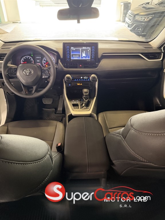 2021 Toyota RAV4 LE — foto 7 / 9