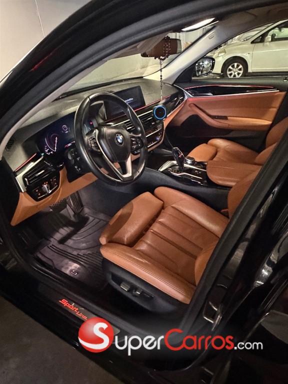 2020 BMW Serie 5 — foto 8 / 12
