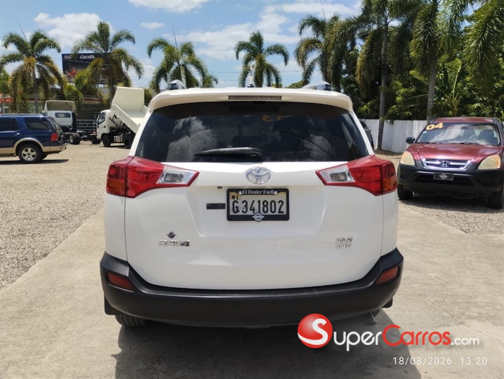 2013 Toyota RAV4 XLE — foto 4 / 11