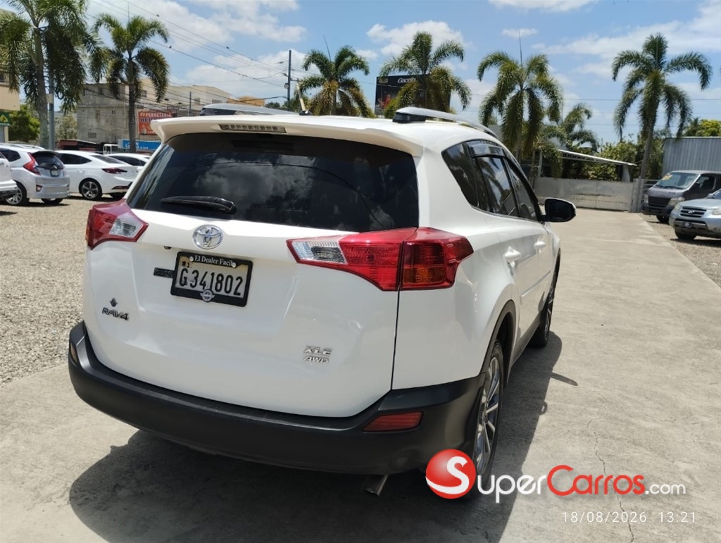 2013 Toyota RAV4 XLE — foto 5 / 11