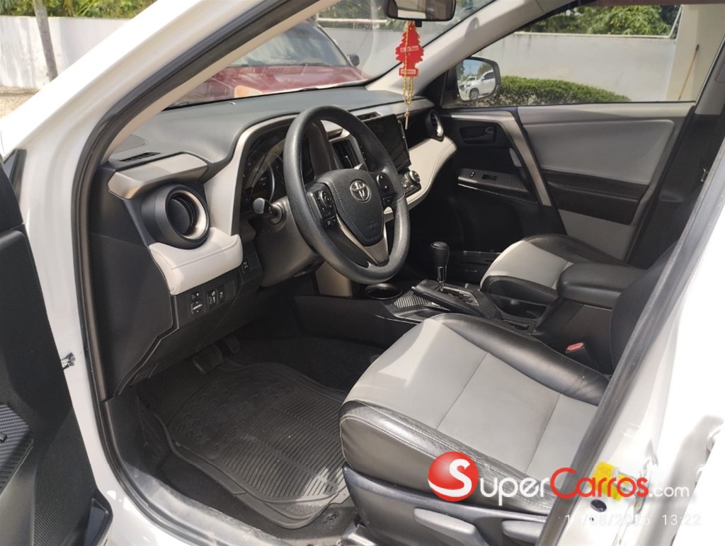 2013 Toyota RAV4 XLE — foto 7 / 11