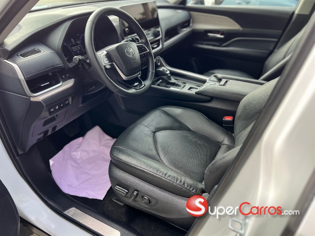 2024 Toyota Grand Highlander Hybrid Limited — foto 9 / 11