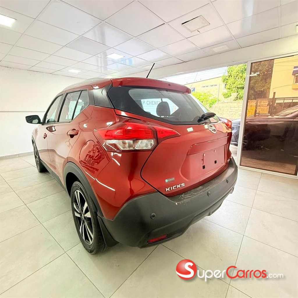 2020 Nissan Kicks SV — foto 6 / 8
